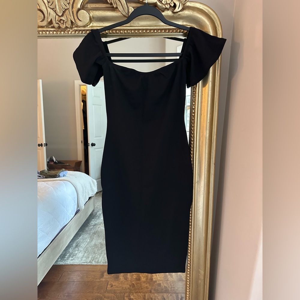 Missguided Black Off-Shoulder Dress